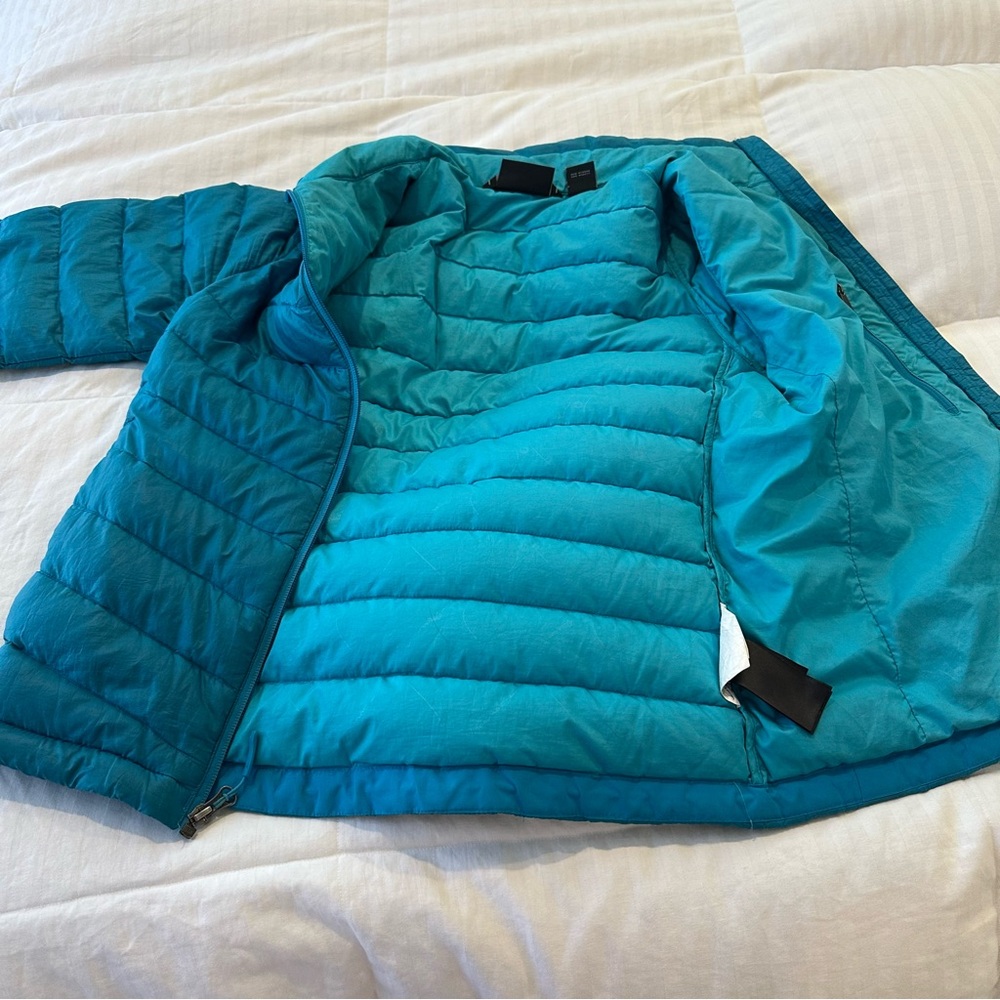 Marmot women’s small blue 700 fill down Puffer Jacket - Picture 10 of 14
